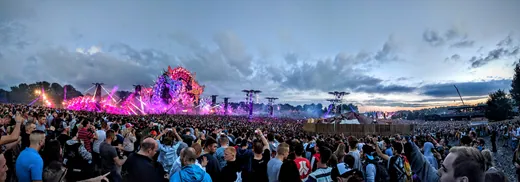 Il palco di un festival: come si monta, si mixa e si smonta in quarantotto ore